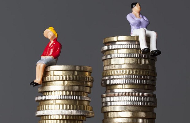 Directores ganan un 25% más que sus pares mujeres en las empresas de Uruguay