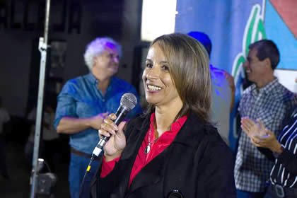 Flavia Coelho fue proclamada por unanimidad como única candidata a la presidencia del FA