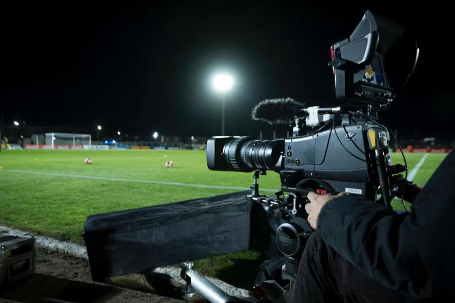 Imagen de Derechos de TV del fútbol uruguayo: DirecTV-Torneos y Tenfield, ganadores de la licitación