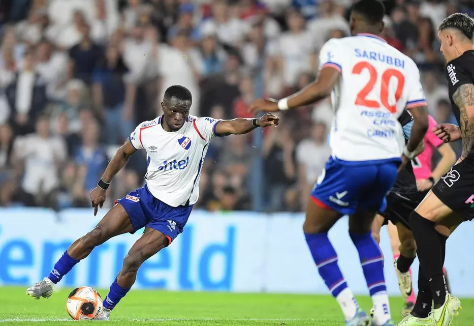 Imagen de Nacional acordó la continuidad de Ebere, que fue noticia por una avioneta en Maldonado